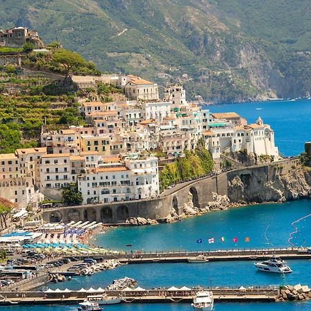 Lily House Amalfi Apartment Luaran gambar