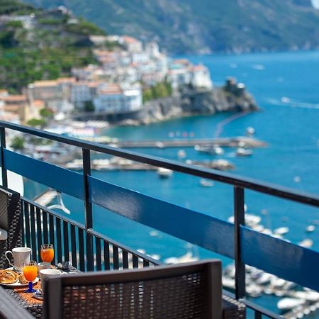 Lily House Amalfi Apartment Luaran gambar