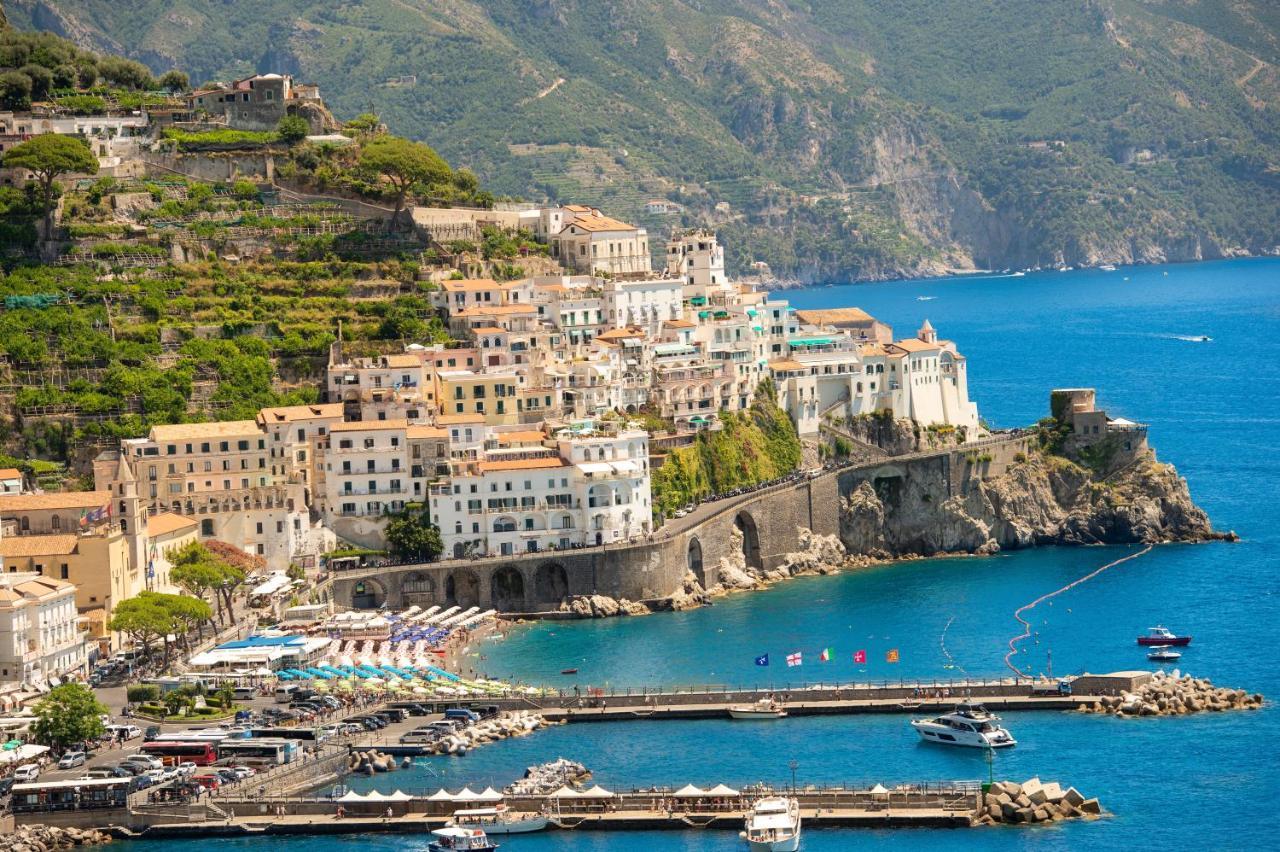 Lily House Amalfi Apartment Luaran gambar